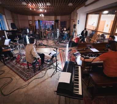 Vladimír Mišík & band (foto Zuzana Bönisch 2024) Vladimír Mišík & band (foto Zuzana Bönisch 2024)